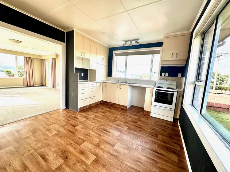 36 Christie Street Balclutha_4