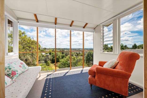 275 Don Buck Road in Massey, Waitakere City, Auckland