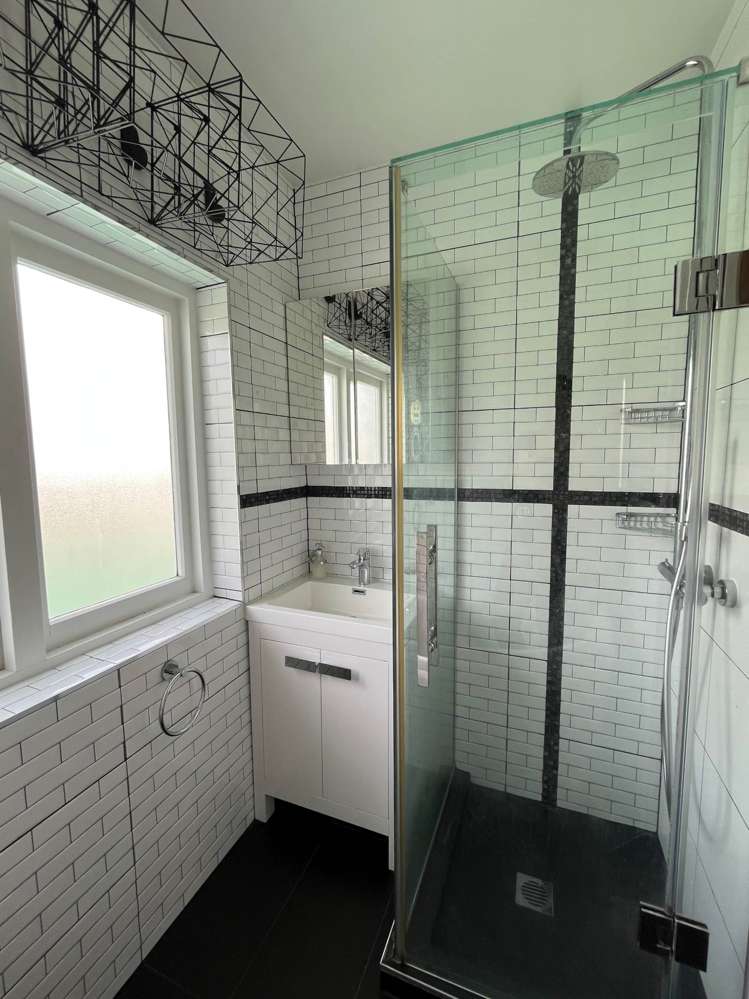 29b West Coast Road Glen Eden_11