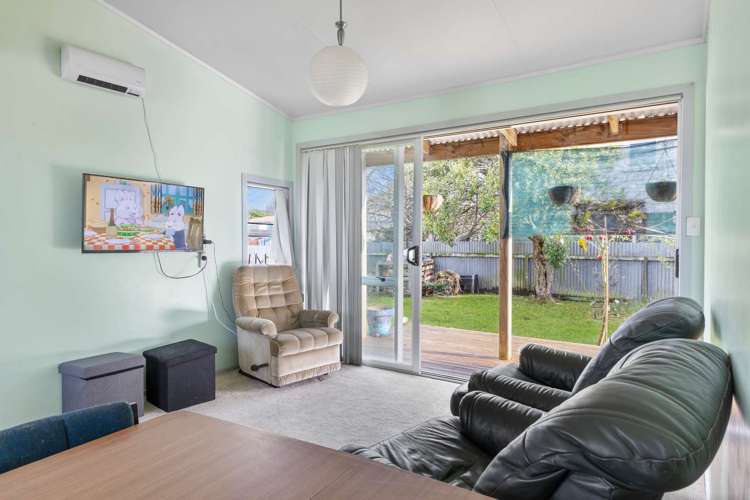 1 Blake Street Waitara_11