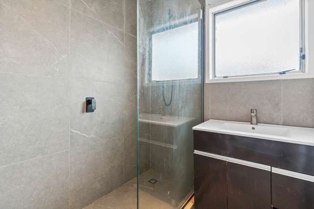 13 Redcrest Avenue Red Hill_2