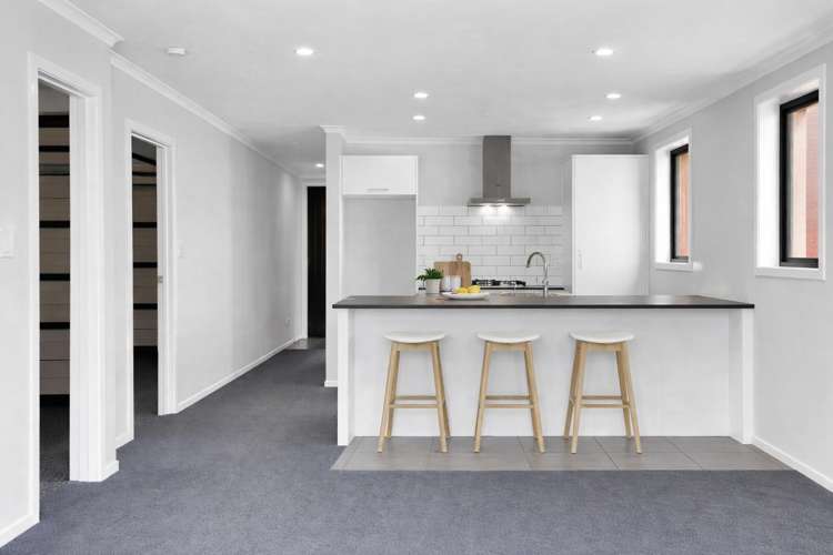 31 Waruhia Crescent_5