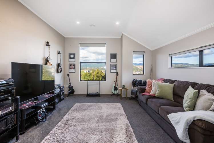 14 Betty Watt Grove Riverstone Terraces_19