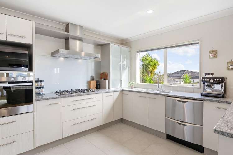 11 Amaretto Avenue Flat Bush_12