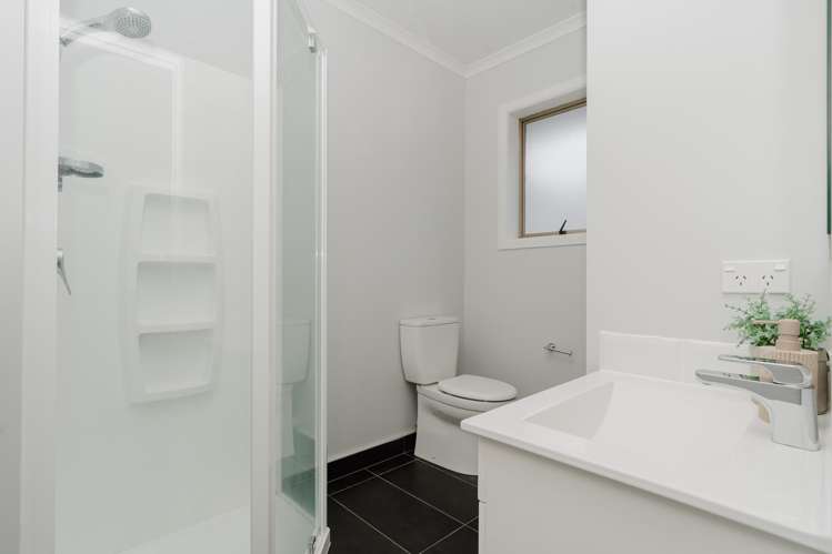 69 Tramway Road Enderley_15