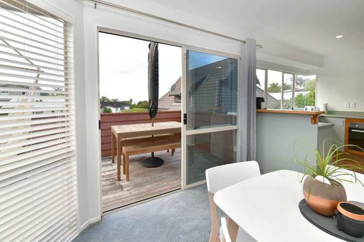 2/96 William Bayes Place Red Beach_18