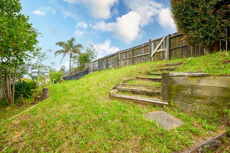 1A Highgrove Lane Totara Vale_17