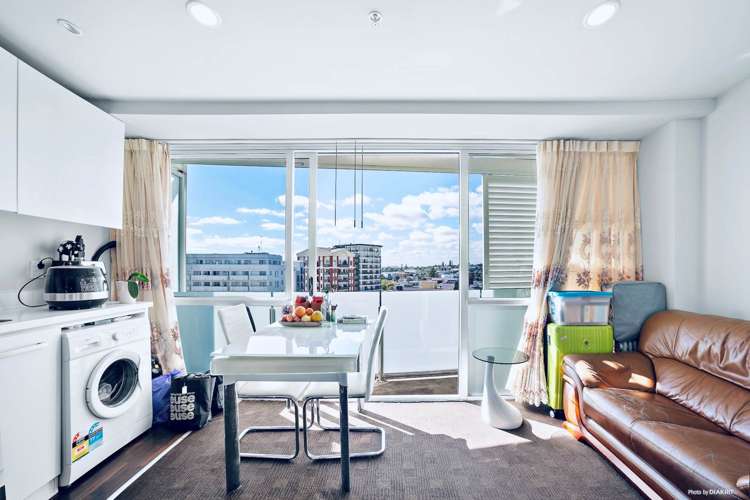 1518/10 Waterloo Quadrant Auckland Central_3