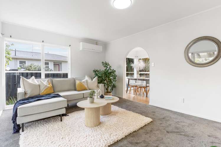 110a Mcleod Road Te Atatu South_11