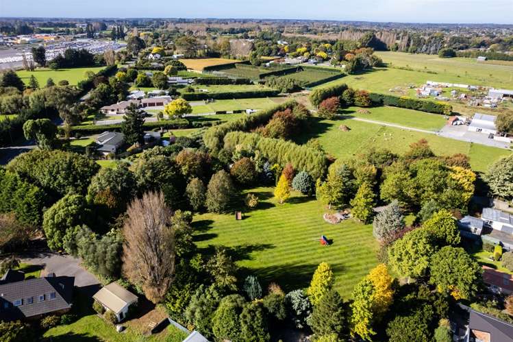 716 Harewood Road Harewood_9