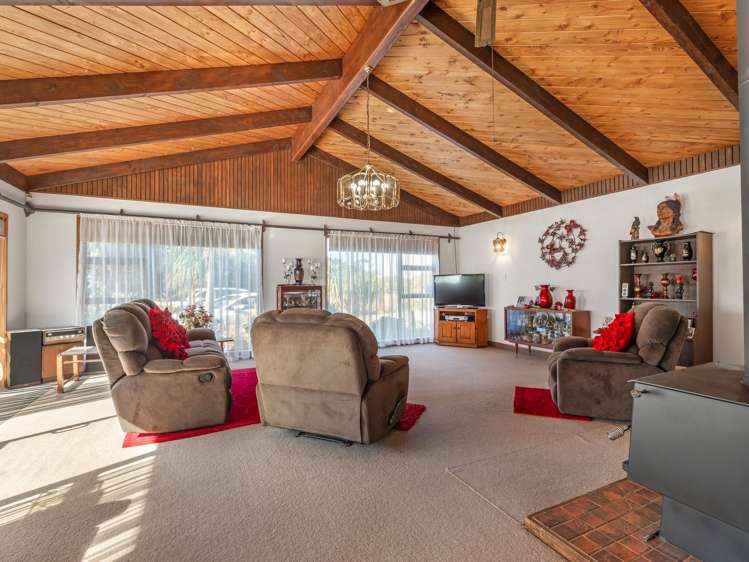 242 Baylys Coast Road Dargaville_9