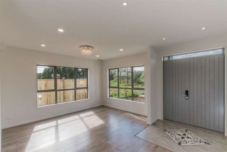 39 Timmer Road Flat Bush_1