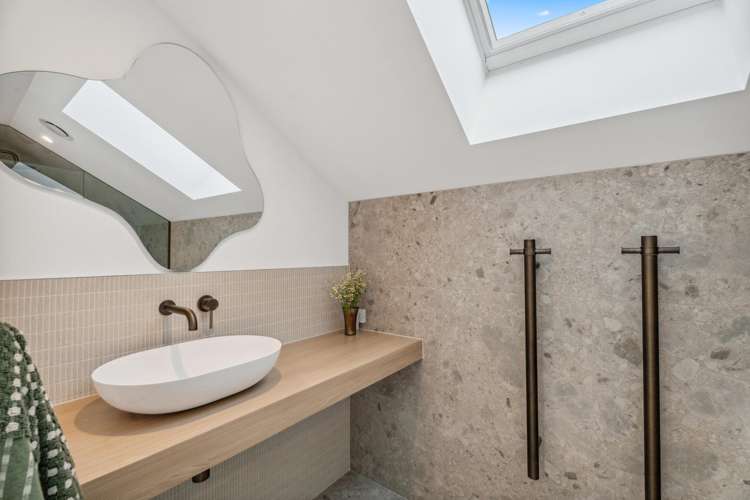 1 Walsh Street Albert Town_17