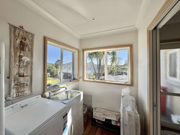 46 Tirimoana Road Te Atatu South_5