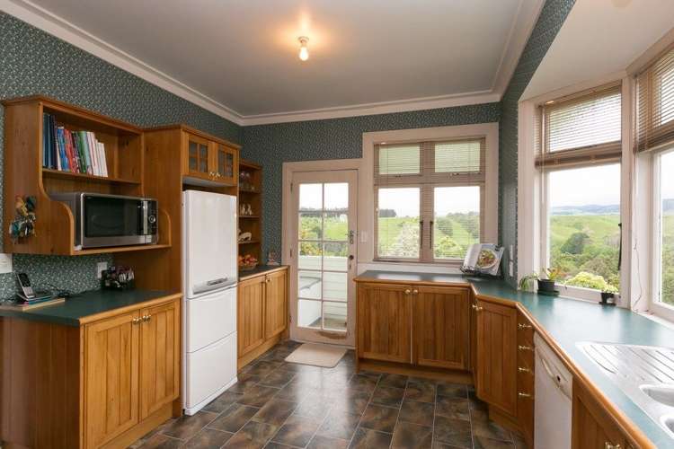 30 The Bush Track Aokautere_10