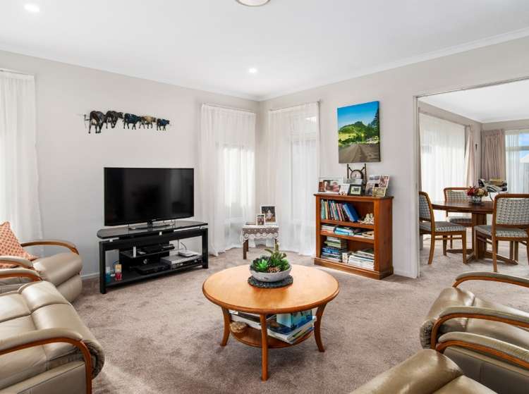 8 Fearnley Grove 11554_5