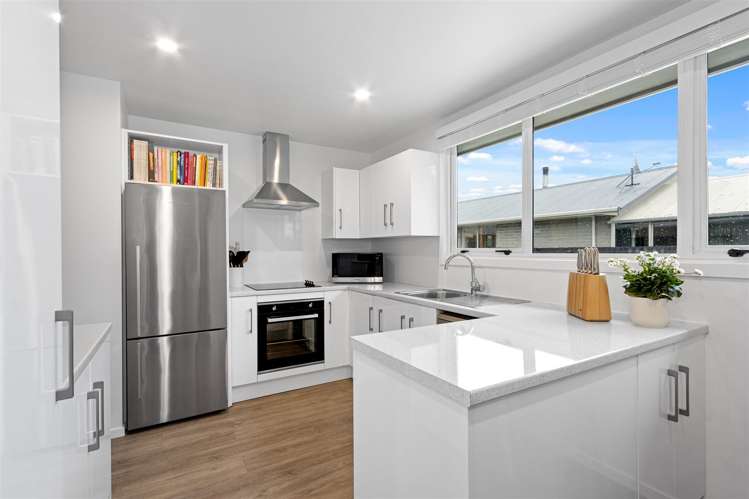 8b Queenspark Drive Parklands_5