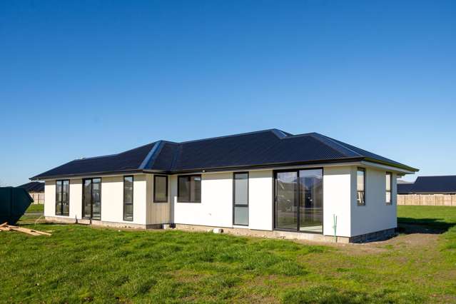 2 Bond Street, Rose Manor Springlands_1