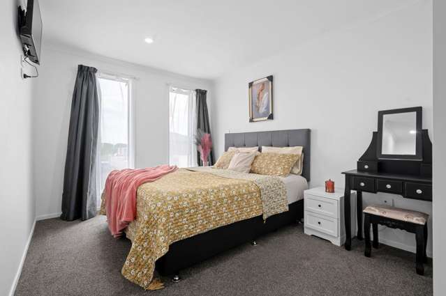 1/51 Cabourne Drive Glenview_4