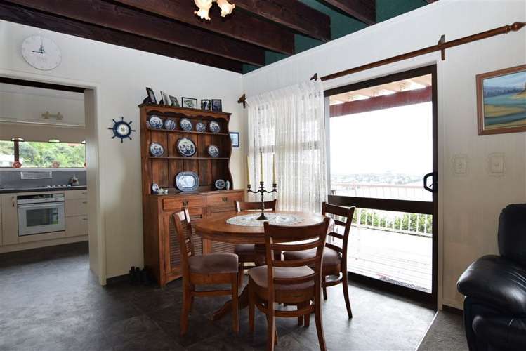 10 Pine Grove Tairua_7