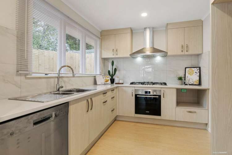 15 Sheridan Drive New Lynn_5