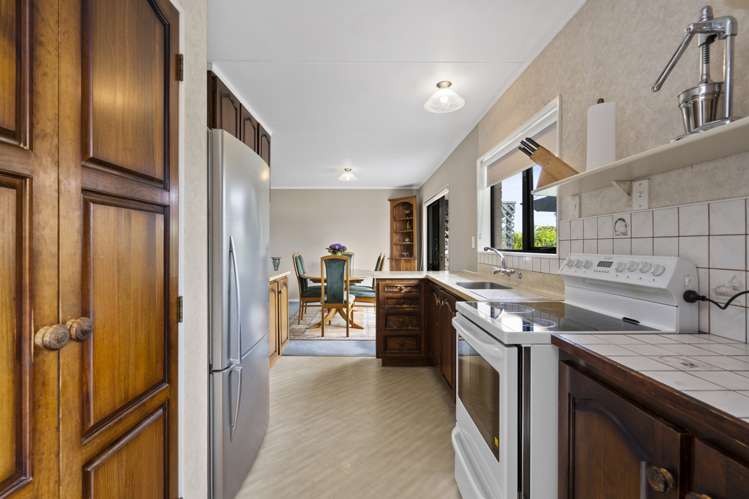 8 Robyn Hyde Place Leamington_5