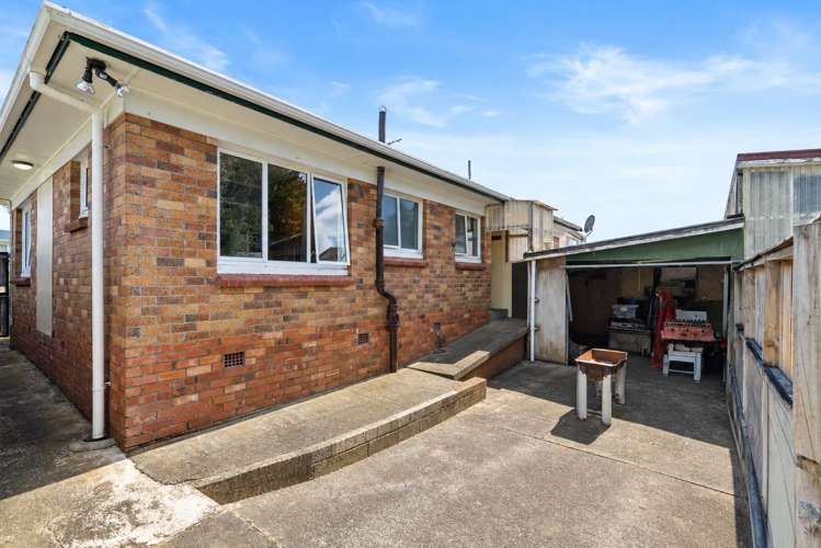 15 & 15A Freyberg Crescent Pukekohe_11