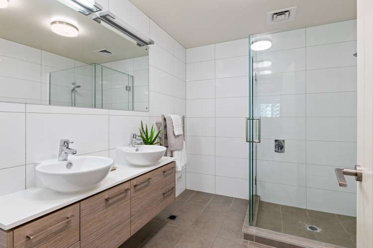 60 Eaves Bush Parade Orewa_15