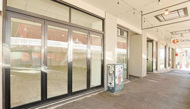 141SQM BERESFORD SQUARE RETAIL SPACE