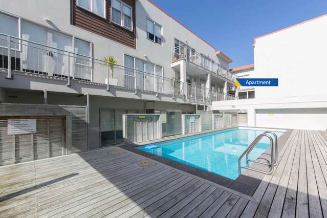 A Rare Find - Bank Friendly 1 Bed with 2 Car Parks