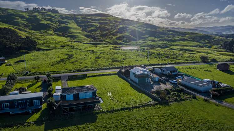 79 Seaview Road Herbertville_13