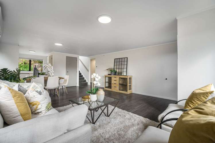 2/523 Glenfield Road_5