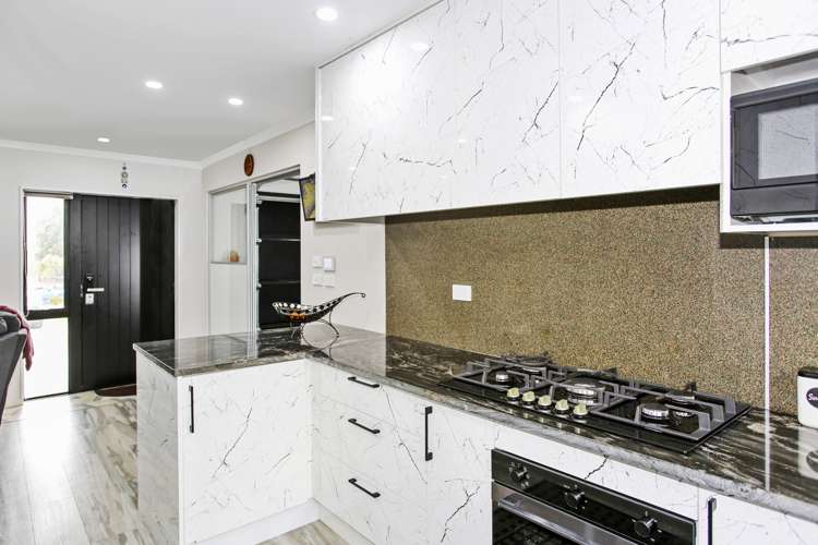 608c Massey Road Mangere_5