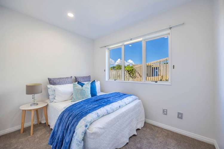 2/30 Martin Crescent Northcote_8