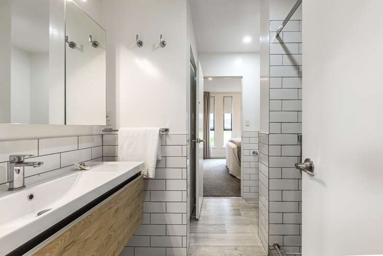 1a/9 Furneaux Way Remuera_10