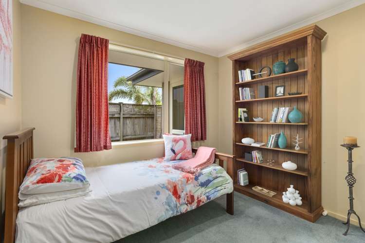 35 Admirals Court Drive Greenhithe_18