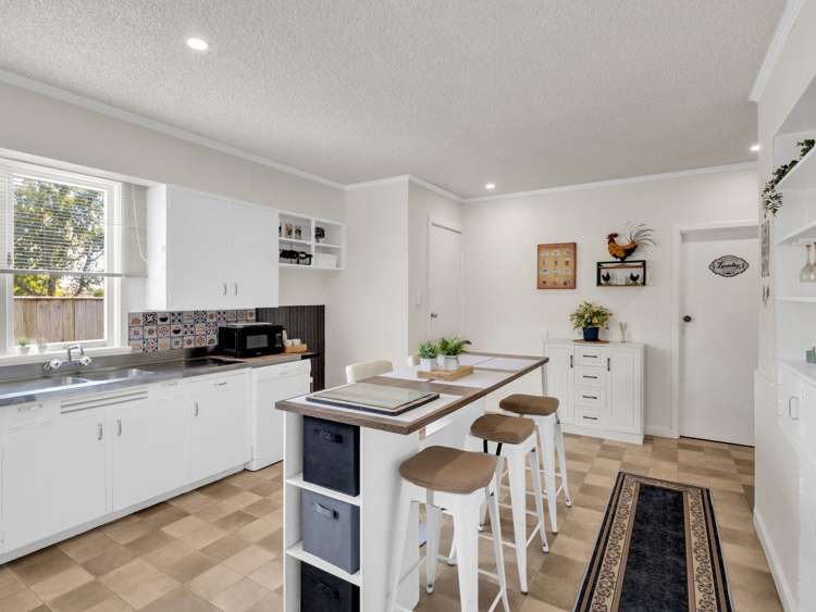 2 Dunallen Avenue Marton_10