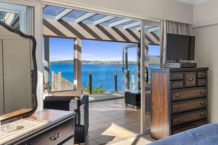 100 Beach Road Onerahi_5