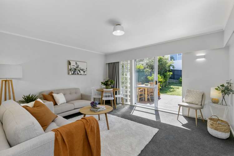 35 Akaroa Drive Maupuia_6