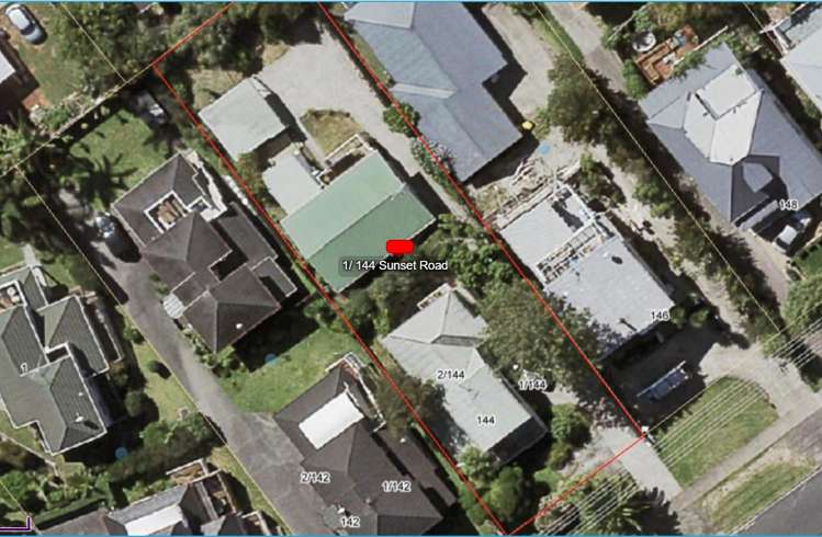 1/144 Sunset Road Unsworth Heights_16