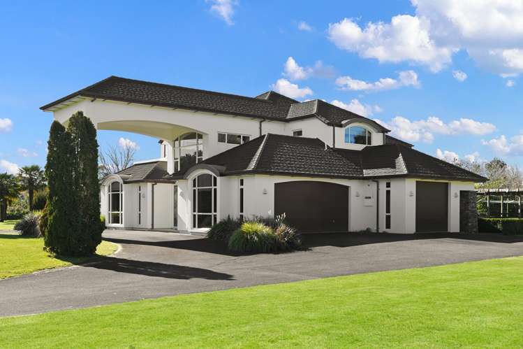 270 Holmwood Drive Ngahinapouri_32