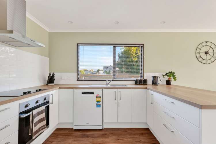 23 Lord Auckland Road_3