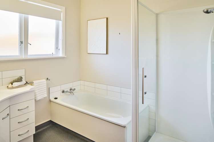 66 Wai-Iti Crescent Woburn_14