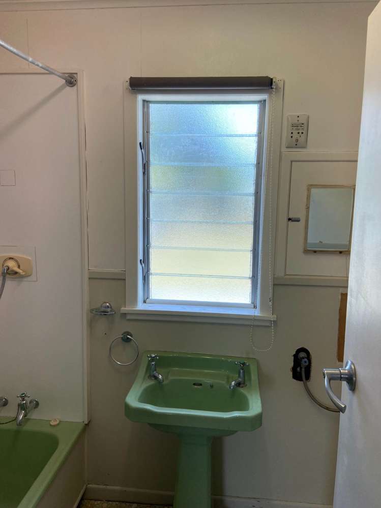 123 Edinburgh Street Pukekohe_4