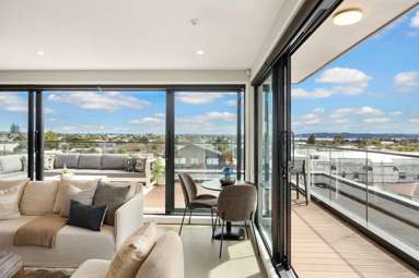 303/9 Walmer Road_4