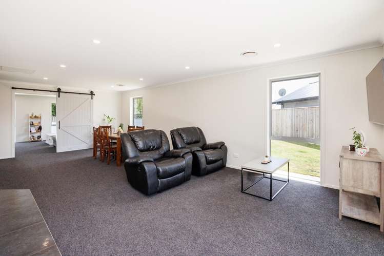 64 Pharazyn Street Feilding_10