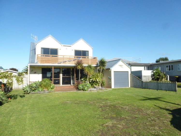 801b Ocean Road Whangamata_0