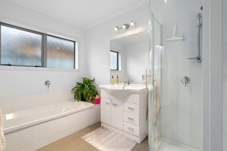 10 Alpers Ridge Leamington_17