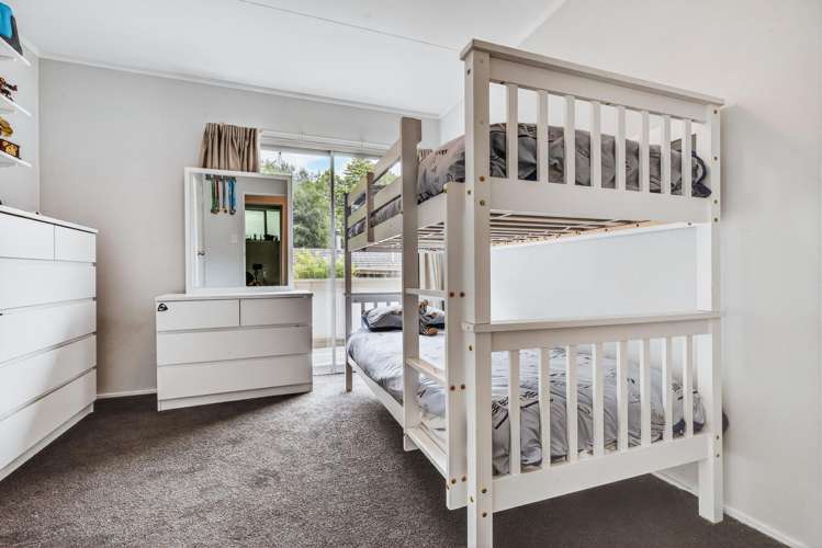 1/16 Sunset Street Hilltop_11