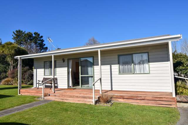 127 Lincoln Road Carterton_2